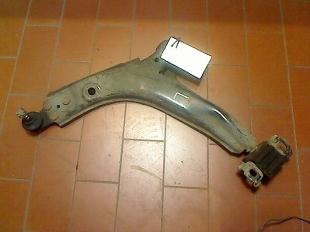 Foto: QUERLENKER VLU eines Opel Kadett E LS