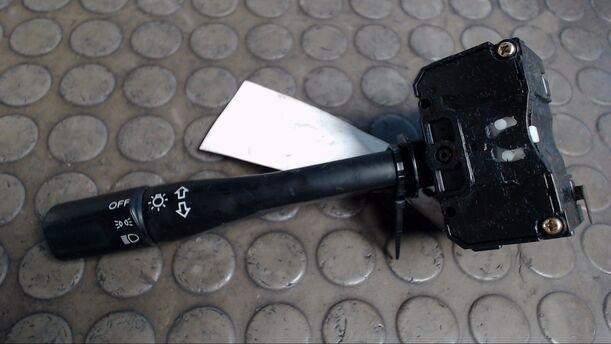 Foto: BLINK-/KOMBISCHALTER eines Honda Civic 1.4i S