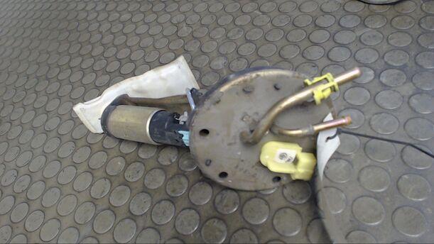 Foto: KRAFTSTOFFPUMPE eines Honda Civic 1.4i S