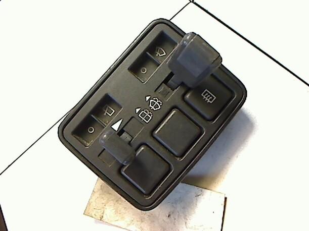 Foto: WISCHERSCHALTER eines Fiat Uno 75 i.e. SX