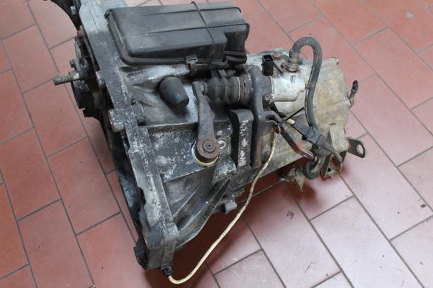 Foto: SCHALTGETRIEBE 5-GANG eines Lancia Thema turbo i.e.