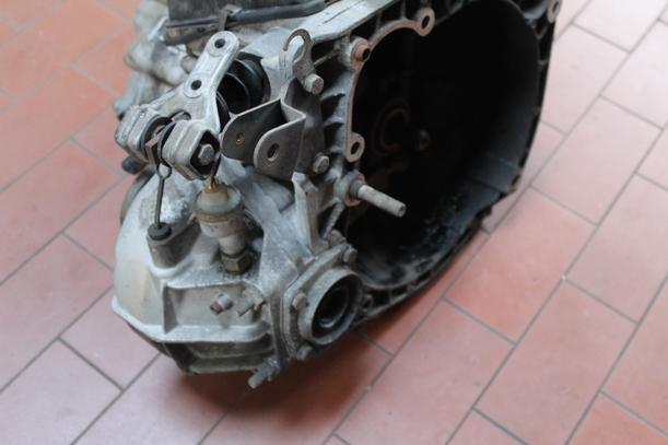 Foto: SCHALTGETRIEBE 5-GANG eines Lancia Thema turbo i.e.