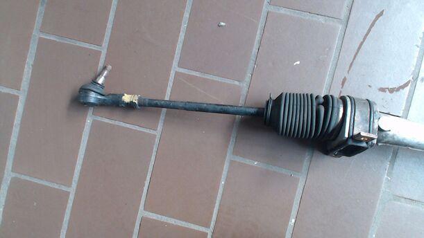 Foto: LENKGETRIEBE / LENKUNG (ohne Servo) eines Seat Toledo CL
