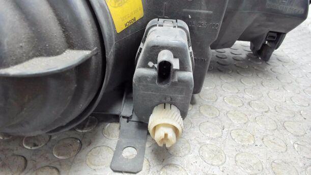 Foto: SCHEINWERFER LINKS ( BOSCH) eines Ford Scorpio CL