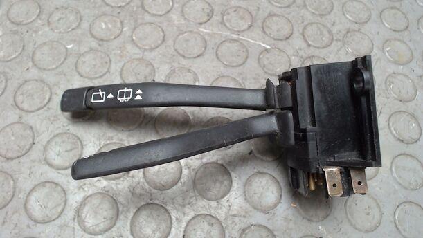 Foto: SCHEIBENWISCHERSCHALTER / LICHTSCHALTER eines Ford Sierra Coupe CL