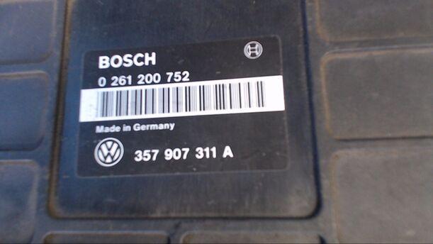 Foto: EINSPRITZSTEUERGERÄT eines VW Passat Variant 1.8 CL