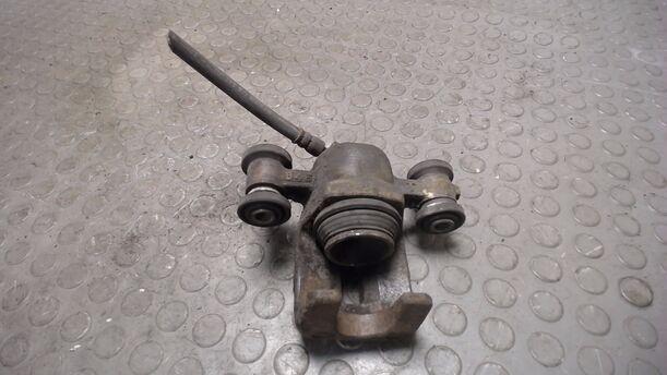 Foto: BREMSSATTEL VORN LINKS eines Nissan Micra LX