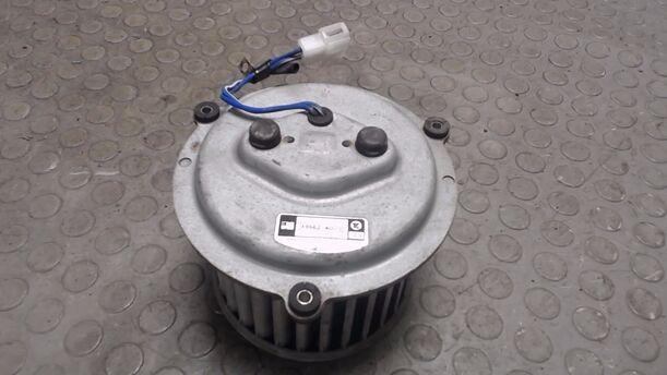 Foto: GEBLÄSEMOTOR eines Nissan Micra LX