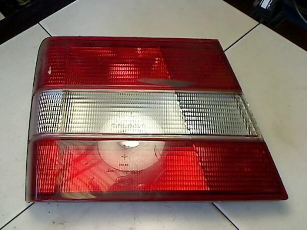Foto: HECKLEUCHTE LINKS eines Volvo 940 Turbo D GL