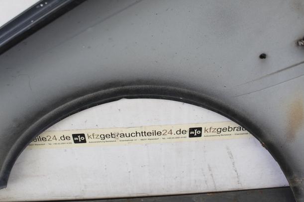 Foto: KOTFLÜGEL VORN RECHTS eines Volvo 440 GL Injection