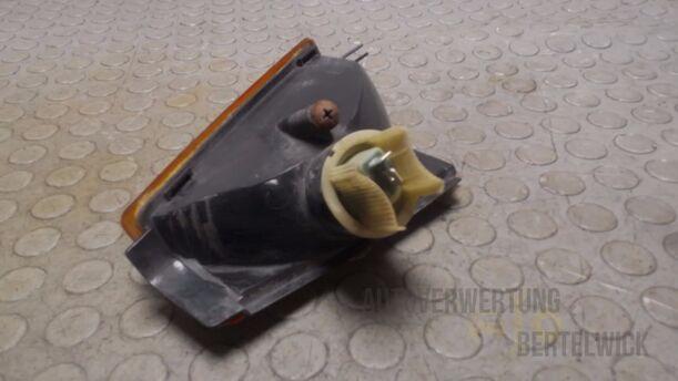 Foto: BLINKER / BLINKLEUCHTE LINKS eines Volvo 360 Inj. GL