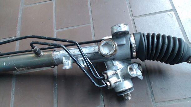 Foto: LENKGETRIEBE HYDRAULISCH eines Seat Cordoba 1.8i 16V GTI