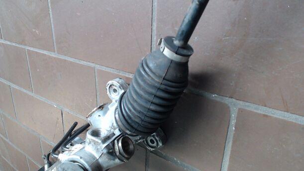 Foto: LENKGETRIEBE HYDRAULISCH eines Seat Cordoba 1.8i 16V GTI