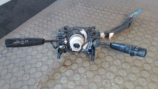Foto: BLINK-/KOMBISCHALTER eines Mazda MX-3 16V