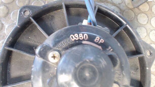 Foto: GEBLÄSEMOTOR eines Mazda MX-3 16V