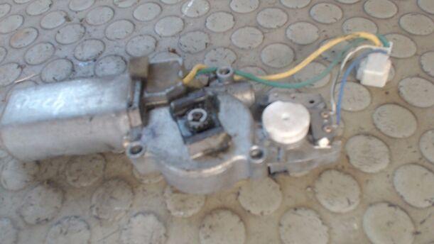 Foto: SCHIEBEDACHMOTOR eines Mazda MX-3 16V