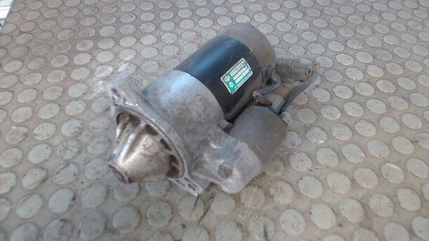 Foto: ANLASSER / STARTER HITACHI eines Nissan Sunny GTI 16V