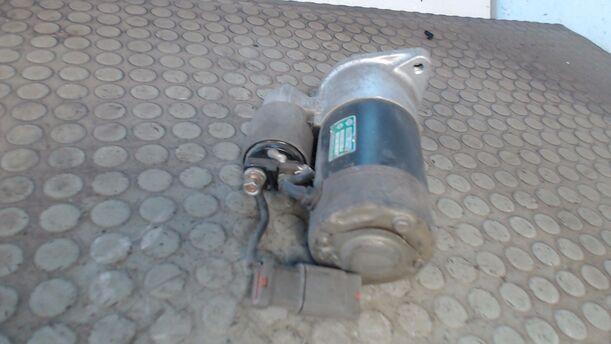 Foto: ANLASSER / STARTER HITACHI eines Nissan Sunny GTI 16V