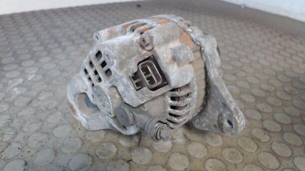 Foto: LICHTMASCHINE eines Nissan Sunny GTI 16V