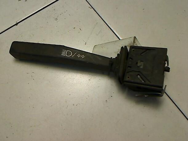 Foto: BLINK-/KOMBISCHALTER eines Volvo 460 GL