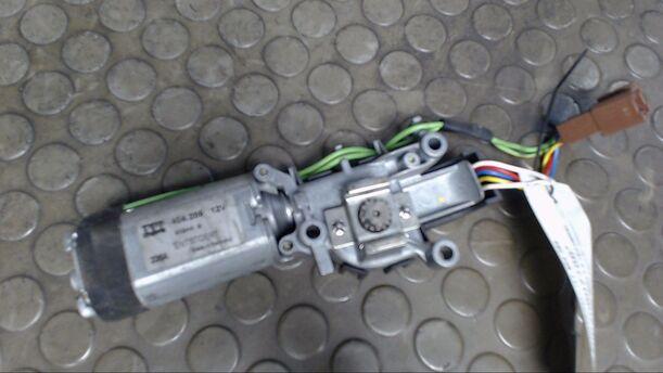 Foto: SCHIEBEDACHMOTOR eines Honda Civic Aero Deck 1.4i S
