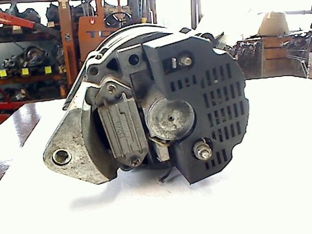 Foto: LICHTMASCHINE eines Peugeot 405 Break SRI