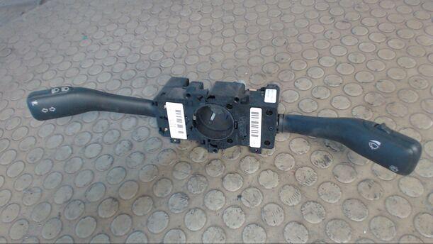 Foto: BLINK-/KOMBISCHALTER eines Audi A2 1.4 TDI