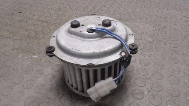 Foto: GEBLÄSEMOTOR eines Nissan Micra LX