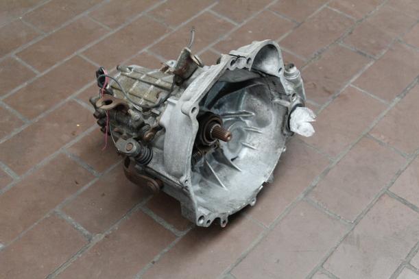 Foto: SCHALTGETRIEBE 4-GANG eines Mitsubishi Colt EXE