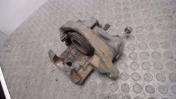 Foto: BREMSSATTELVORN LINKS eines Audi 200 20V quattro
