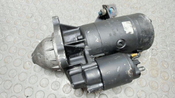 Foto: ANLASSER / STARTER BOSCH ( SCHALTGETRIEBE ) eines Ford Sierra CL