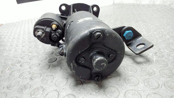 Foto: ANLASSER / STARTER BOSCH ( SCHALTGETRIEBE ) eines Ford Sierra CL