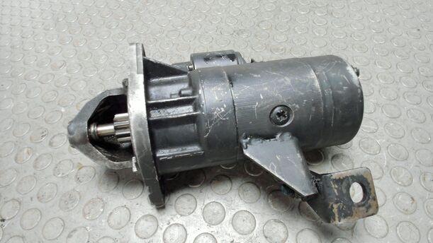 Foto: ANLASSER / STARTER BOSCH ( SCHALTGETRIEBE ) eines Ford Sierra CL