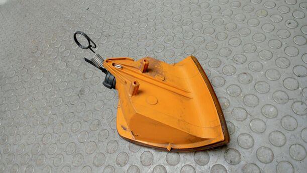 Foto: BLINKER / BLINKLEUCHTE LINKS ( '87 ) eines Ford Sierra Coupe CL