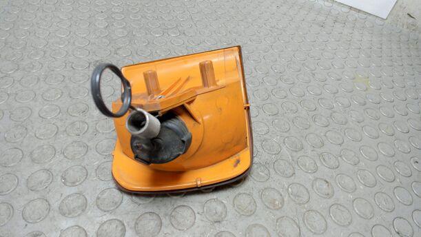 Foto: BLINKER / BLINKLEUCHTE LINKS ( '87 ) eines Ford Sierra Coupe CL