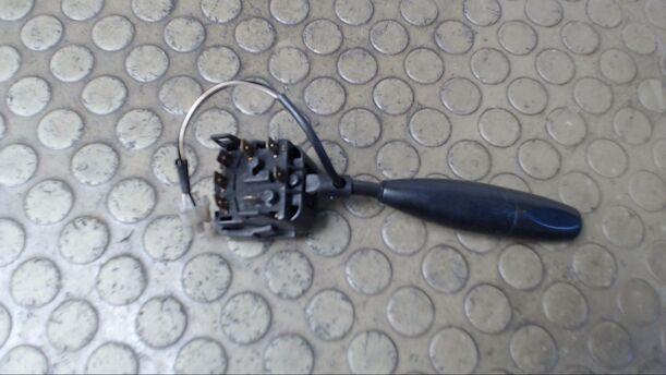Foto: BLINKERSCHALTER/ KOMBISCHALTER eines Daewoo Nexia 1.5 GL