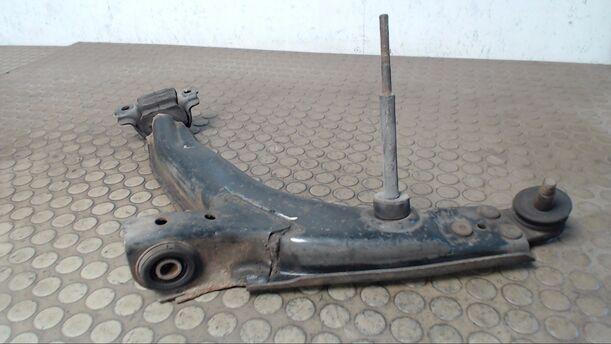Foto: QUERLENKER VORNE LINKS eines Daewoo Nexia 1.5 GL