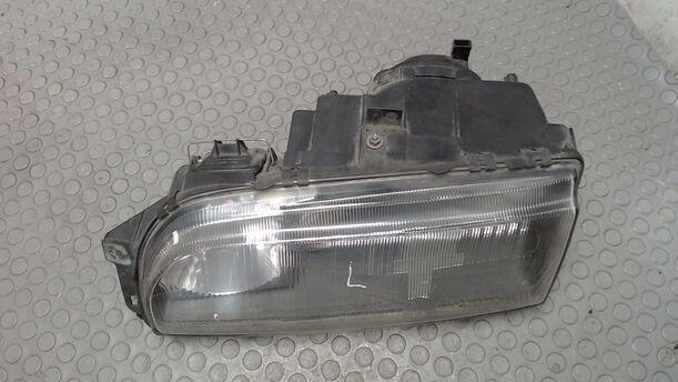 Foto: SCHEINWERFER LINKS ( '85 ) BOSCH eines Ford Scorpio CL