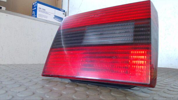 Foto: HECKLEUCHTE INNEN LINKS eines VW Passat Variant 1.9 TDI CL