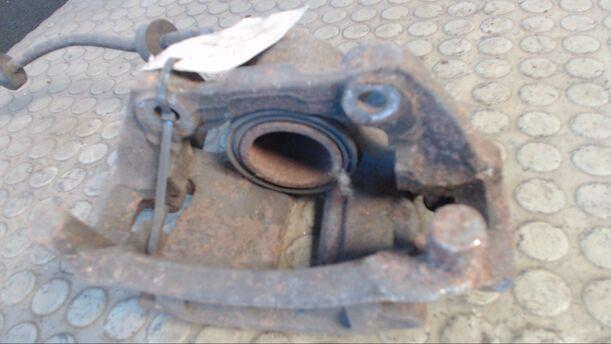 Foto: BREMSSATTEL VORN RECHTS eines Audi 80 2.0 E