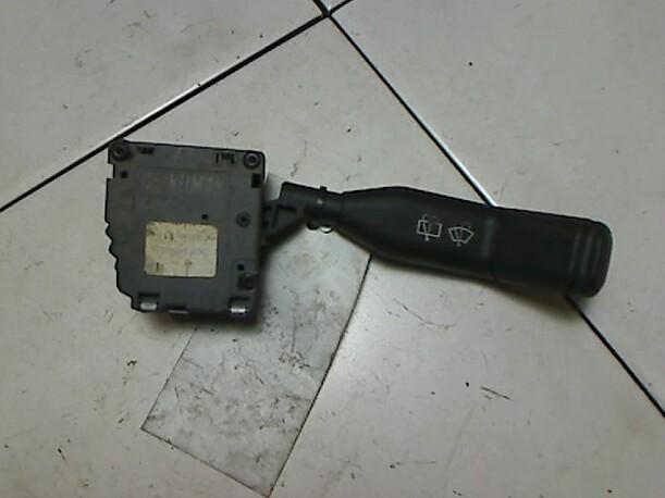 Foto: SCHEIBENWISCHERSCHALTER eines Renault R 19 1.8s RT