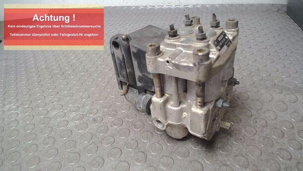 Foto: HAUPTBREMSAGGREGAT ABS eines Nissan Primera 2.0 SLX