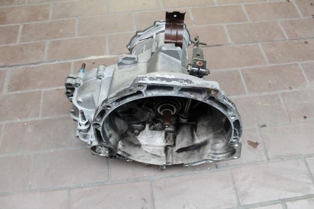Foto: SCHALTGETRIEBE 5-GANG eines Ford Orion CL