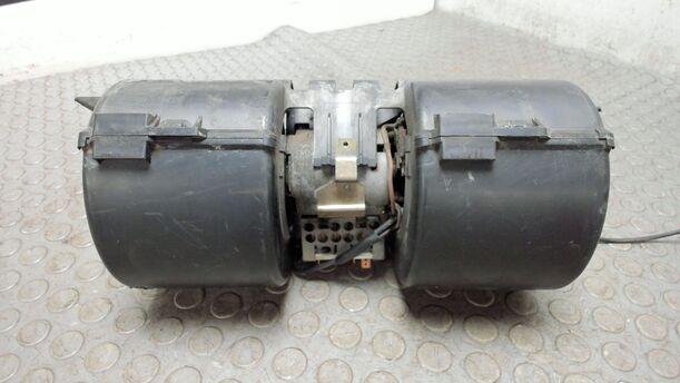 Foto: HEIZUNGSGEBLÄSE ( OHNE KLIMA ) eines Ford Sierra Turnier CL