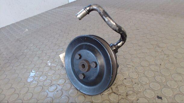 Foto: LENKGETRIEBEPUMPE eines Opel Astra GL