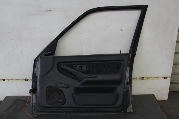 Foto: TÜR VORNE RECHTS eines Volvo 460