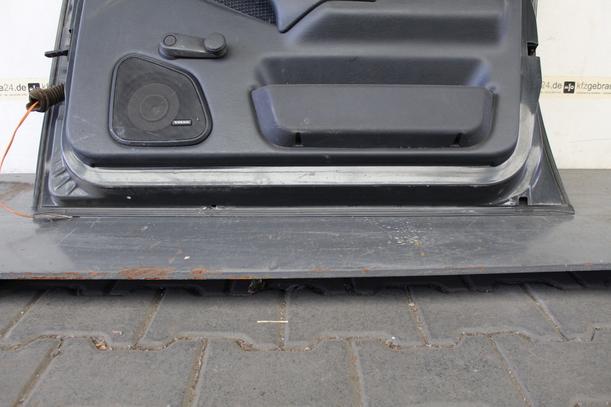 Foto: TÜR VORNE RECHTS eines Volvo 460