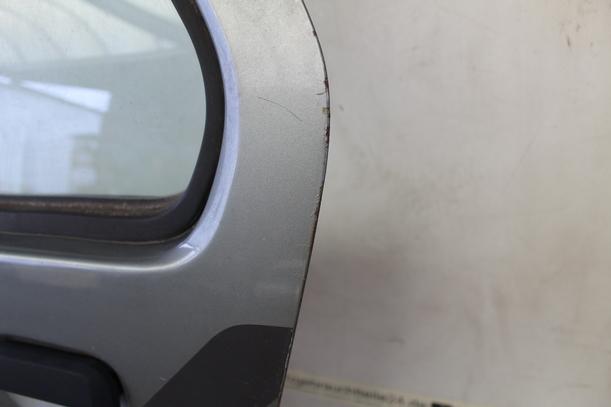 Foto: TÜR HINTEN LINKS eines Nissan Micra LX