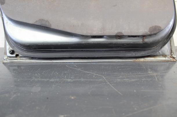 Foto: TÜR HINTEN LINKS eines Nissan Micra LX