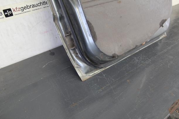Foto: TÜR HINTEN RECHTS eines Nissan Micra LX